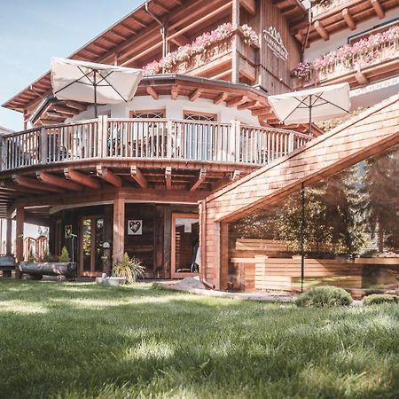 Hotel Alpenblick Sexten Esterno foto
