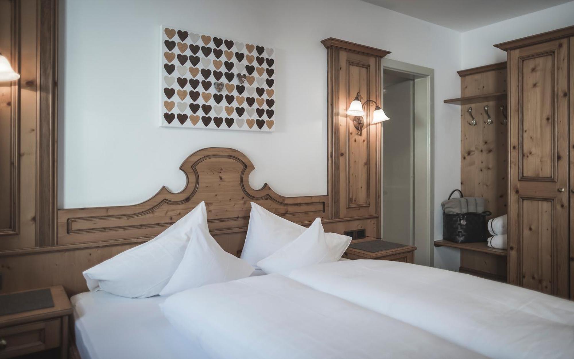 Hotel Alpenblick Sexten Esterno foto