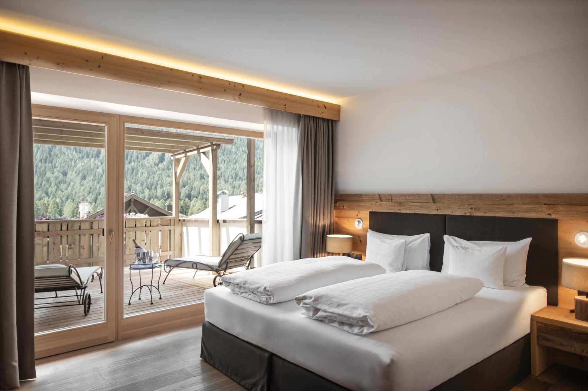 Hotel Alpenblick Sexten Esterno foto