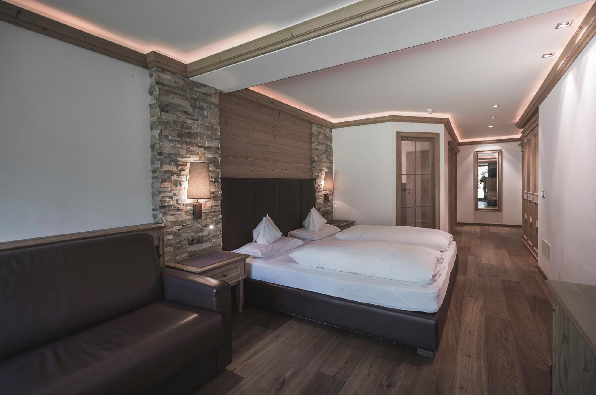 Hotel Alpenblick Sexten Esterno foto