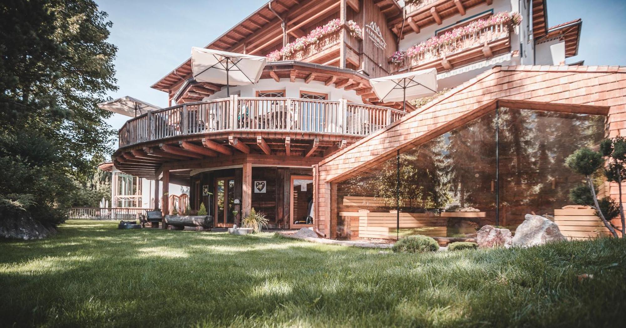 Hotel Alpenblick Sexten Esterno foto
